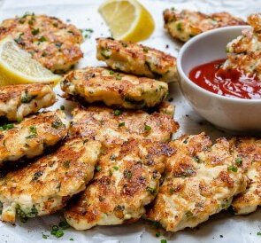 Chicken fritters forms a crisp outer crust and a lovely cheese pull as you bite.